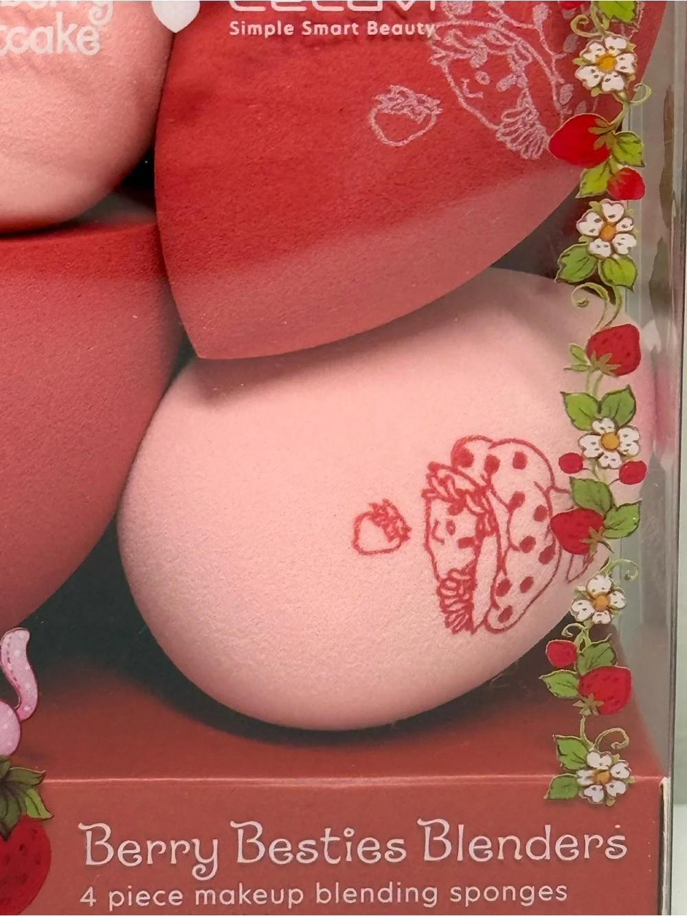 Strawberry Shortcake X Celavi Beauty Blenders 4pk Red Pink
